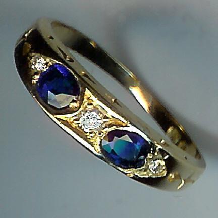Stunning Old Sapphire and Diamond 5-Stone Ring