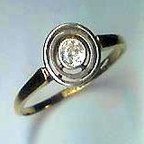 Stylish 1920s Solitaire Diamond Ring