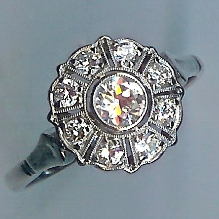 Desirable 1930s Diamond Cluster Ring